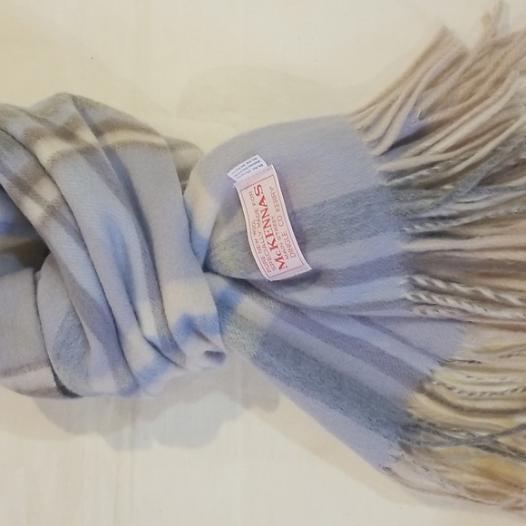 Mc kennas  Blue gray plaid 80% wool 20% cashmere fringed  scarf size approx 60in - Picture 3 of 4